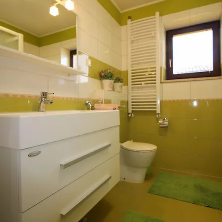 Idyllisches Nur 700 Meter Zum Mit Balkon, Garten, Wifi *