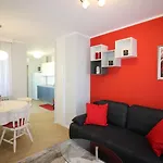 Apartment Idyllisches Nur 700 Meter Zum Mit Balkon, Garten, Wifi *