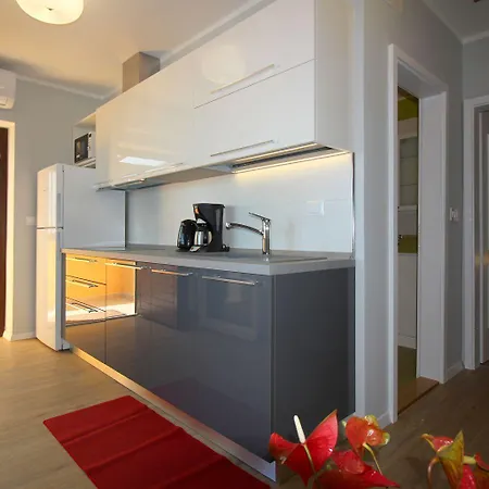 Idyllisches Nur 700 Meter Zum Mit Balkon, Garten, Wifi Apartamento *