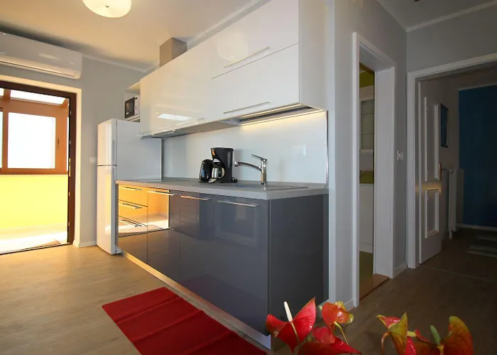 Idyllisches Nur 700 Meter Zum Mit Balkon, Garten, Wifi Appartamento *