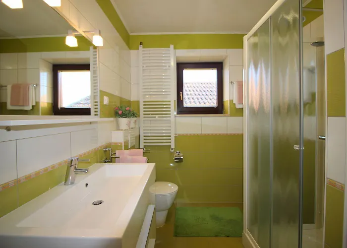 Idyllisches Nur 700 Meter Zum Mit Balkon, Garten, Wifi *